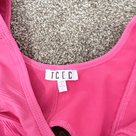 TCEC Pink Ruffle Bra - Picture 2 of 3